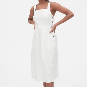 White linen cross-cross back!